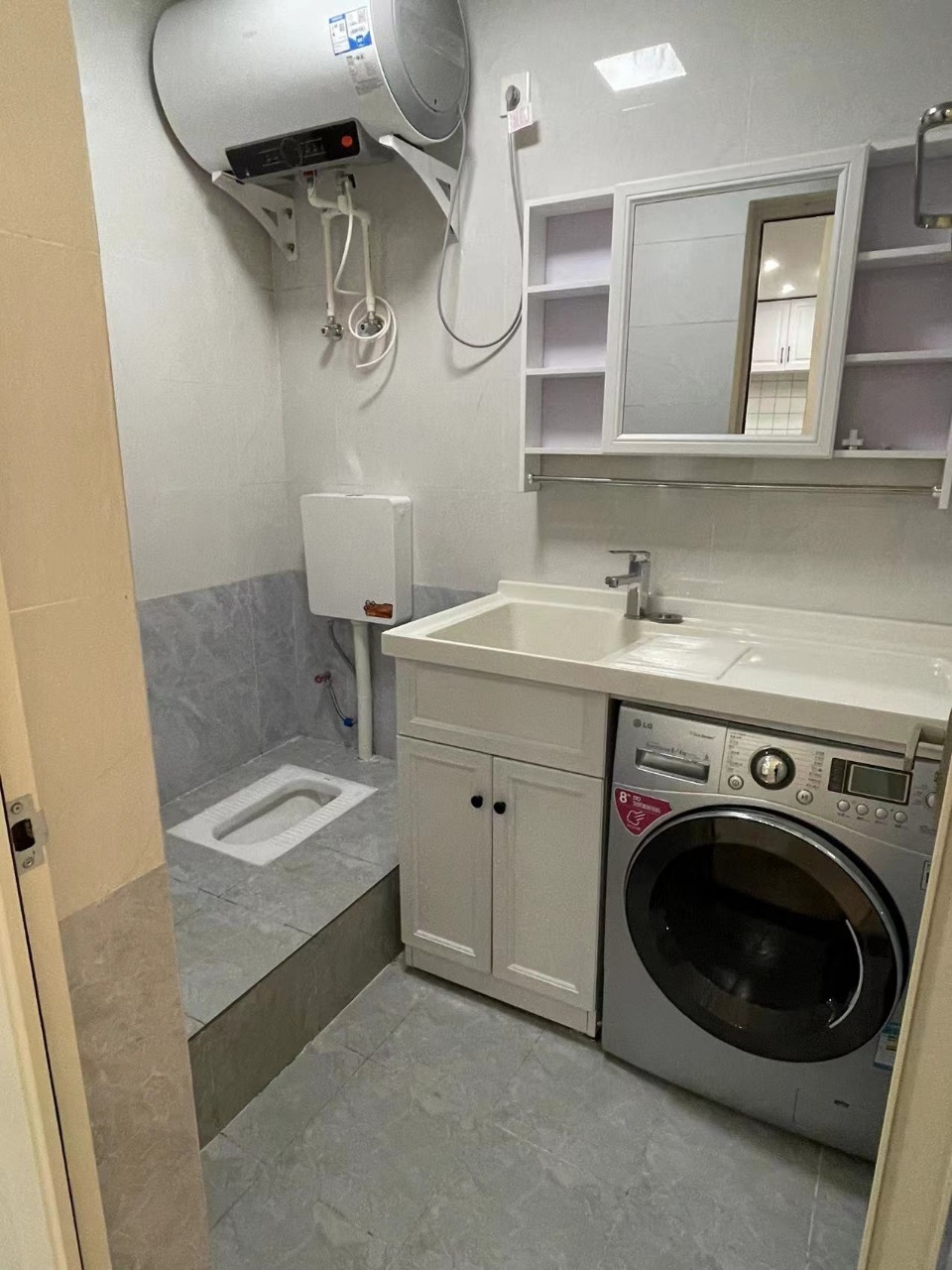 精装修拎包入住,近地铁公交,出行方便 精装修拎包入住,近地铁公交,出行方便